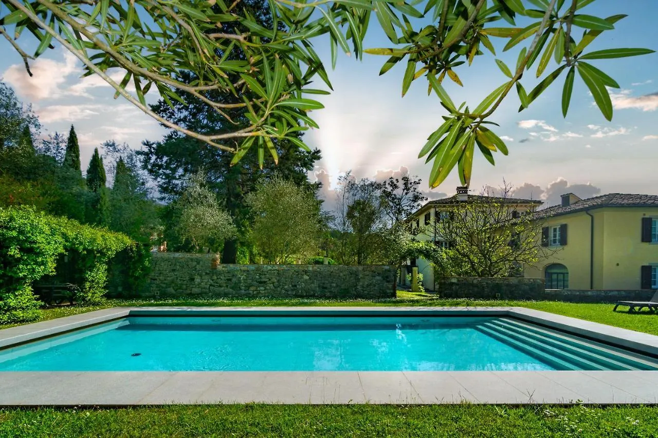 Hotel Albergo Villa Marta Lucca 4*,  Italien